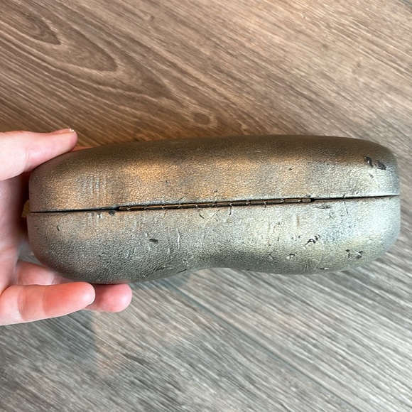 CHANEL Black Aviator Sunglasses 4128 - Picture 14 of 16